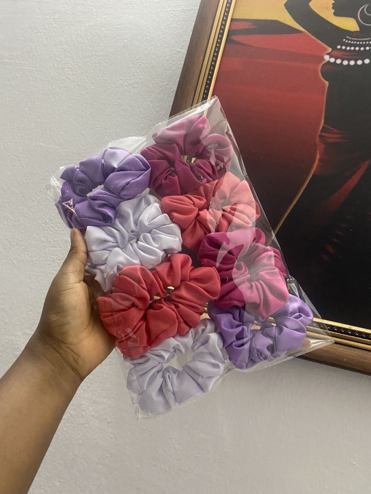 Scrunchies  thumbnail 3